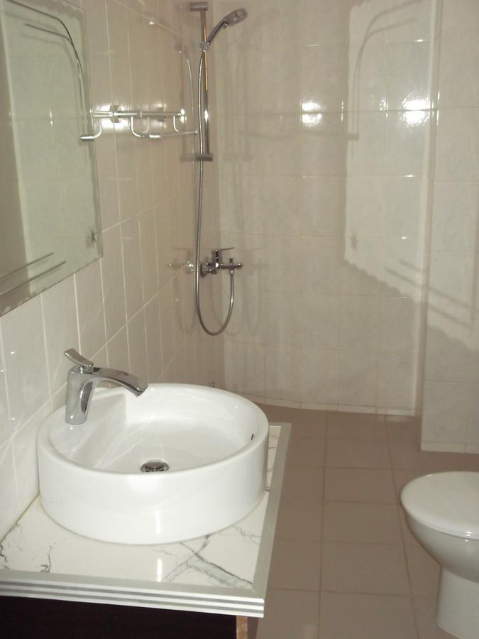 Best View Bed & Breakfast Lome Exterior photo